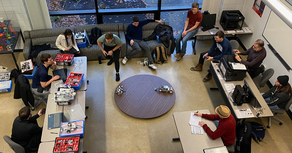 Robotics class_social.jpg